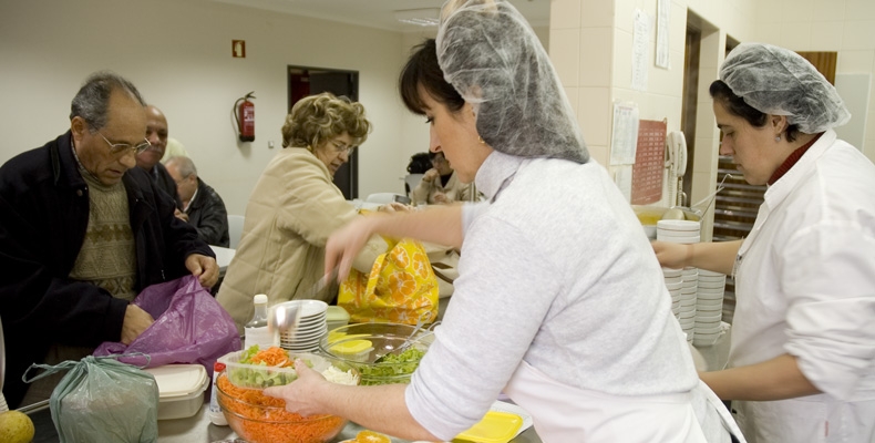Refeitórios e Cantinas Sociais